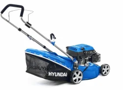 Бензиновая газонокосилка Hyundai L 4310S, 3.5 л.с., 42 см, самоходная